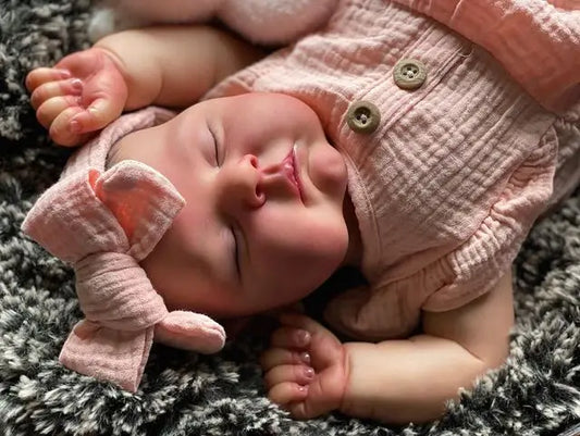 Perla bambola reborn con capelli dipinti a mano
