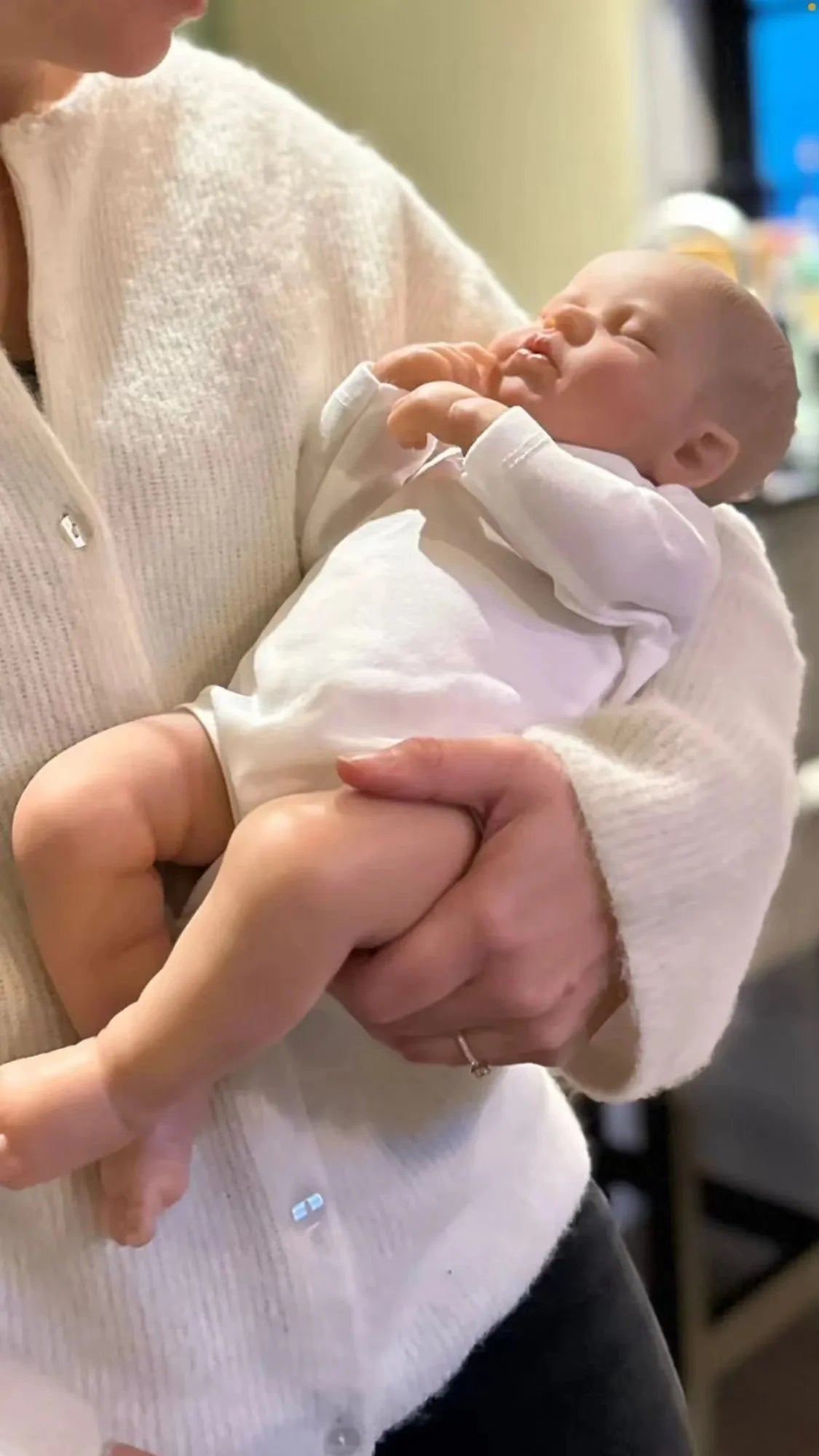 Sole bambola reborn morbida da abbracciare